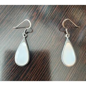 Mother of Pearl Sterling Silver Earrings – Timeless Elegant Jewelry